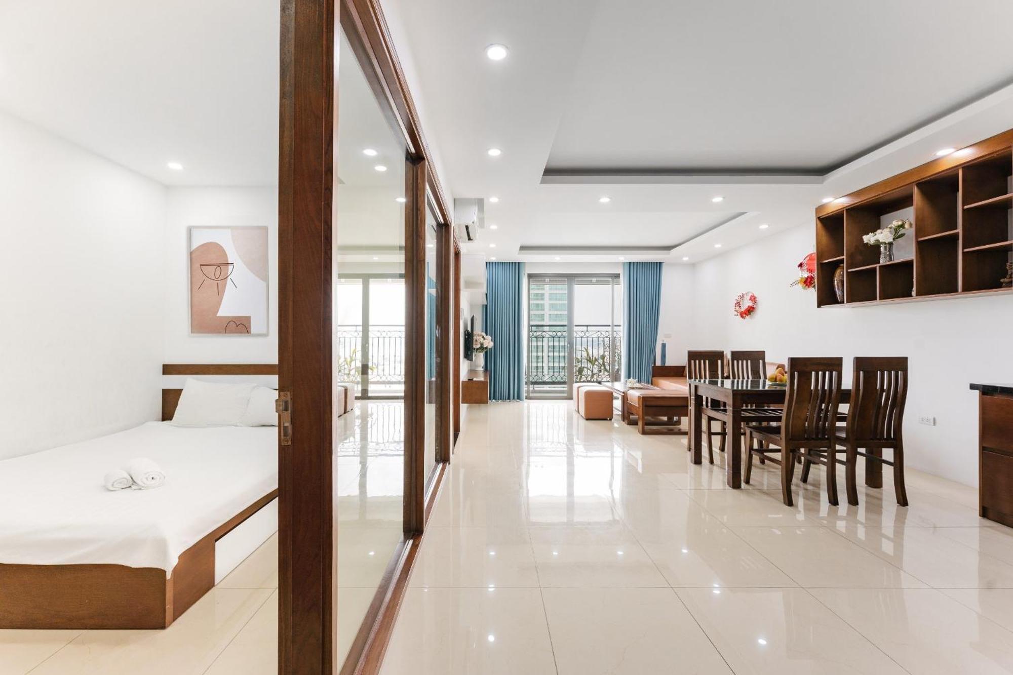 Westlake Homestay Hanoi - D'Le Roi Soleil Δωμάτιο φωτογραφία